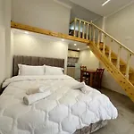 Hotel Troy
