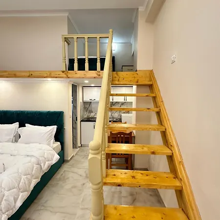 Hotel Troy *