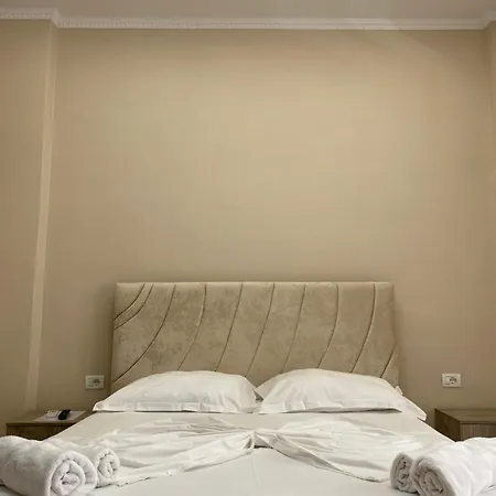 Hotel Troy